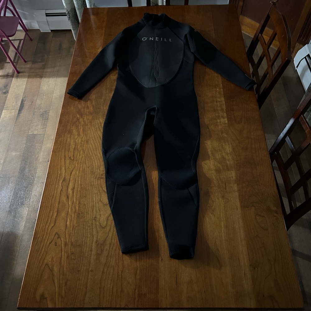 O'Neill Wetsuit - Picture 2 of 4
